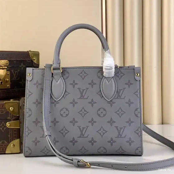 ONTHEGO PM-25*19*11.5cm LOUIS VUITTON 0520